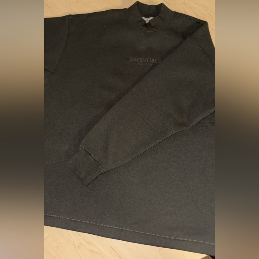 Like BN Fear Of God Essentials Relaxed Crewneck- ‘Off Black’